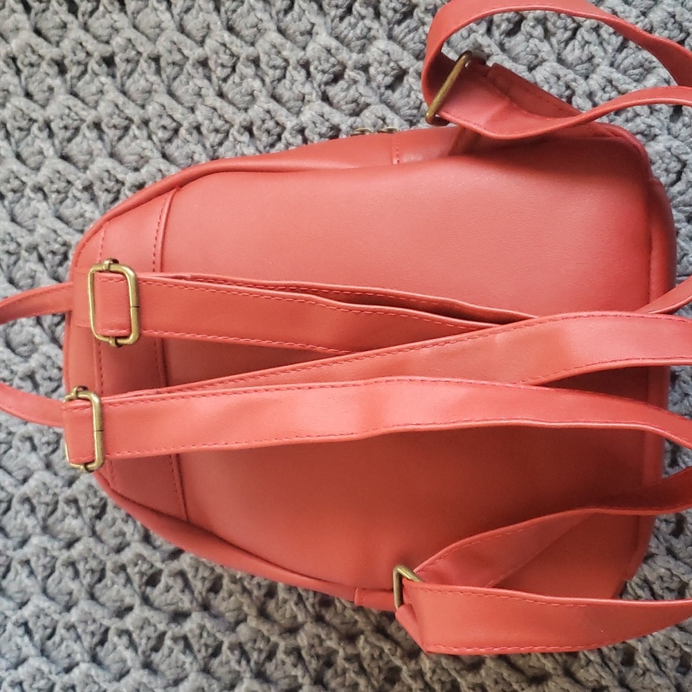 Loungefly Disney Backpack ❤ - Picture 4 of 8
